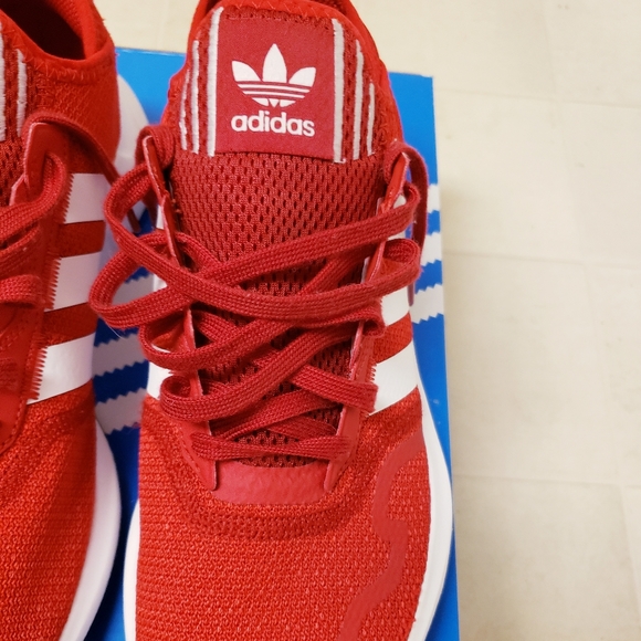 11 1/2 like new Adidas "Swift Run X" - Picture 2 of 12